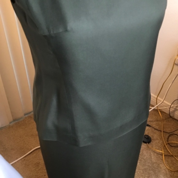 Green Silk Four Piece Amanda  Smith - Picture 4 of 6